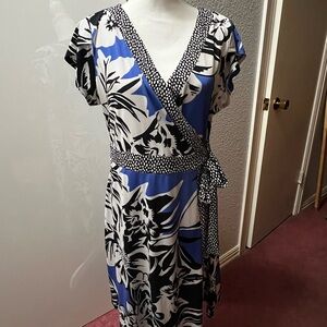 Dana Buchman Black and Blue Floral Midi Dress